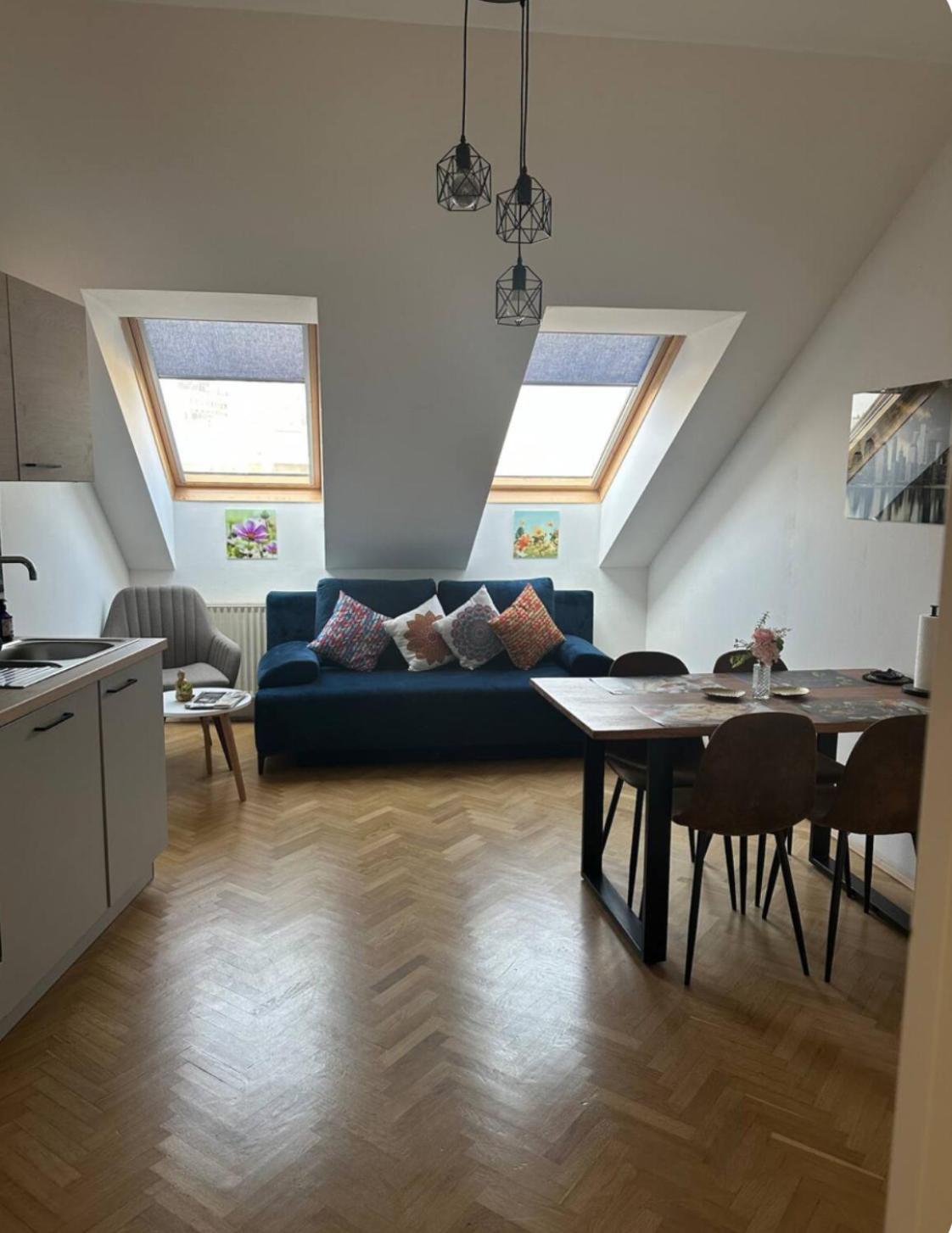 Klimatisiertes Dachgeschoss City Apartment In Zentrum Wiens Eksteriør billede